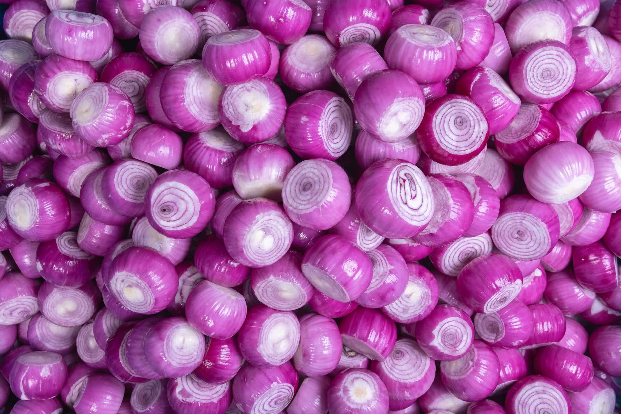 તાજી લાલ ડુંગળી